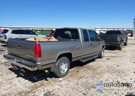 1998 Chevrolet C1500 Fleetside z USA, uszkodzony, nr VIN 2GCEC19R7W1206871